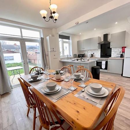 Portsmouth 3 Bedroom Getaway, Sleeps 6 Екстер'єр фото