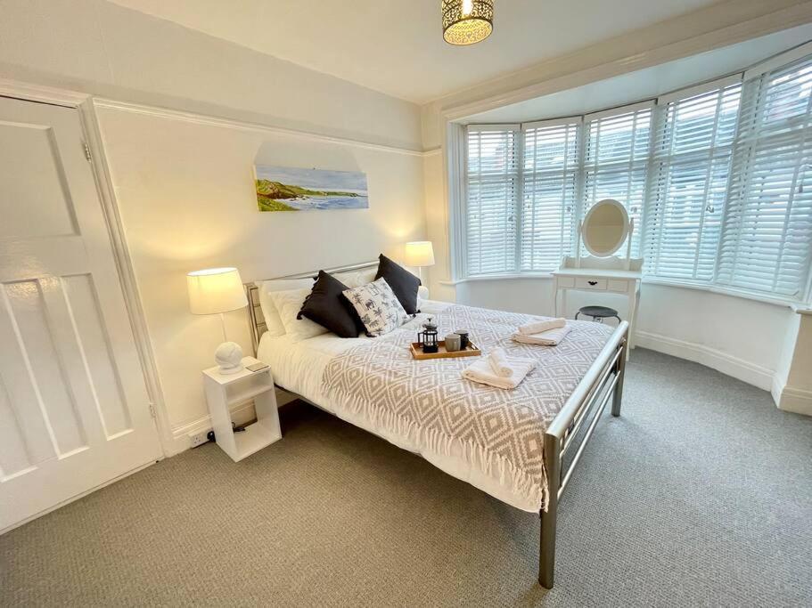 Portsmouth 3 Bedroom Getaway, Sleeps 6 Екстер'єр фото